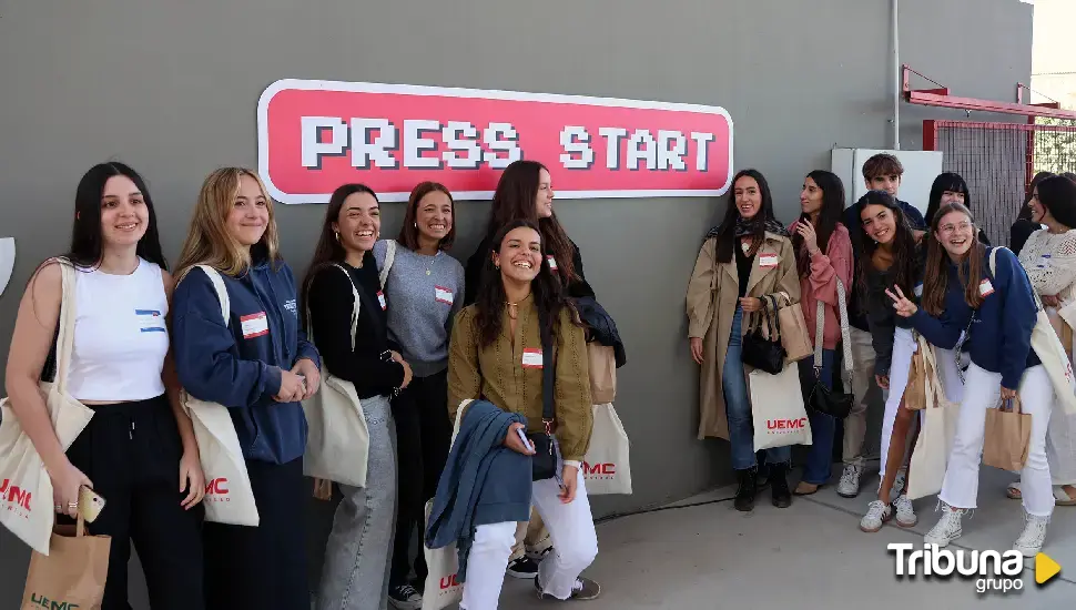 Más de 500 nuevos estudiantes participan "con ilusión" en la Jornada de Bienvenida 2024 de la UEMC