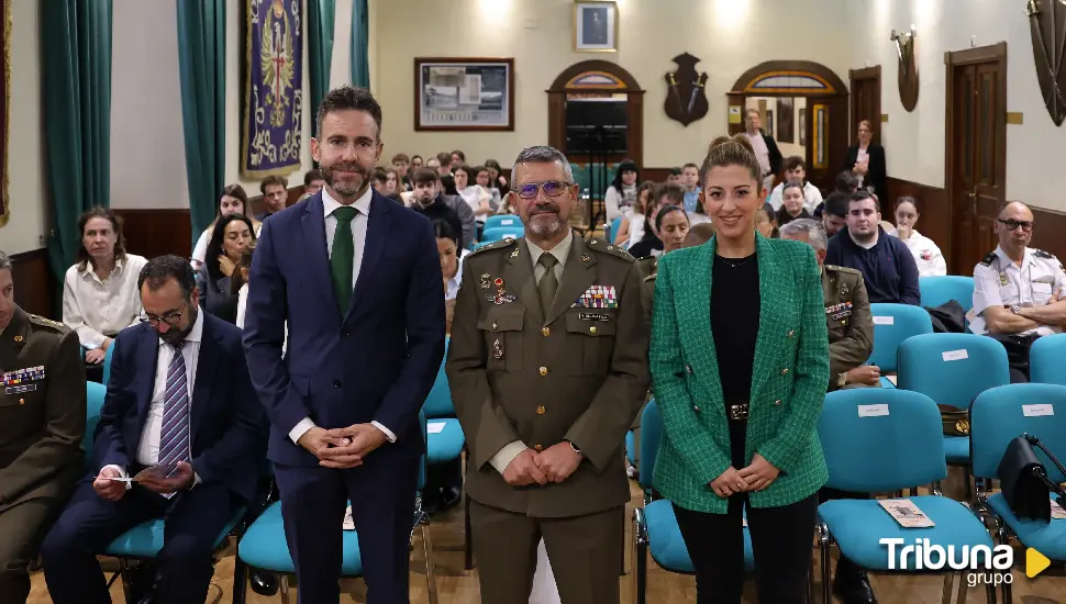 El Palacio Real acoge una jornada para dar a conocer la misión de las Fuerzas Armadas al nuevo ciudadano digital