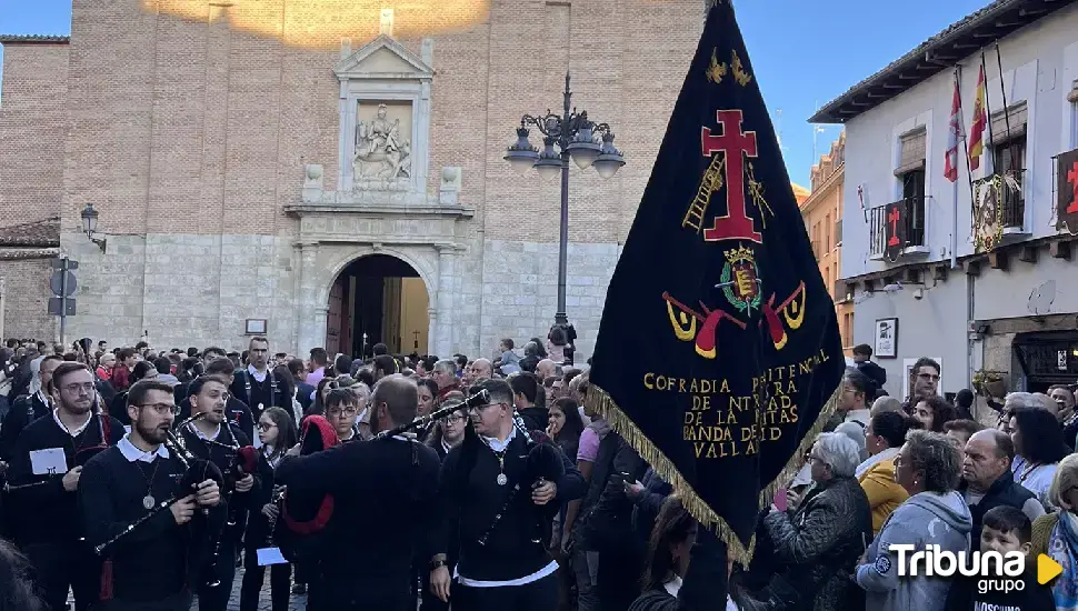 Una emotiva procesión celebra en Valladolid los 200 años de la Policía Nacional 