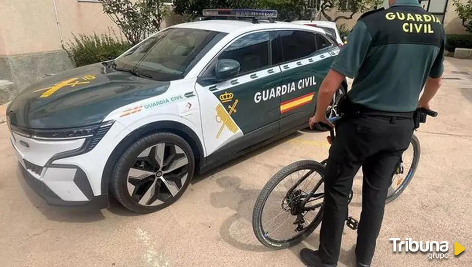 Detenido por llevarse las cuatro bicicletas candadas a una farola en Traspinedo