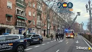 Una manta eléctrica sobre un sofá provoca un incendio en una vivienda del Paseo Zorrilla