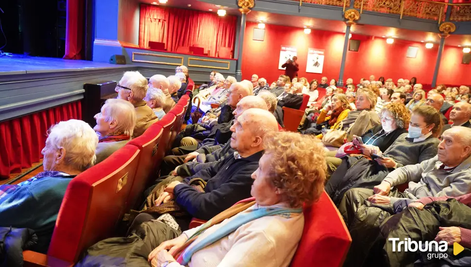 150 residentes reunidos para celebrar el 50 aniversario de las residencias de la Diputación