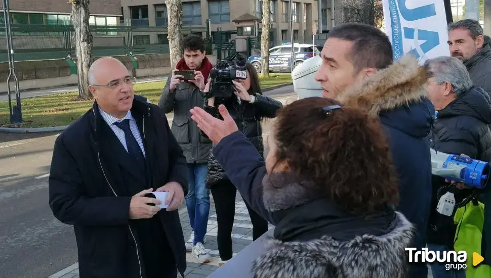 Guardias Civiles en Valladolid exigen más pistolas taser para mejorar su seguridad