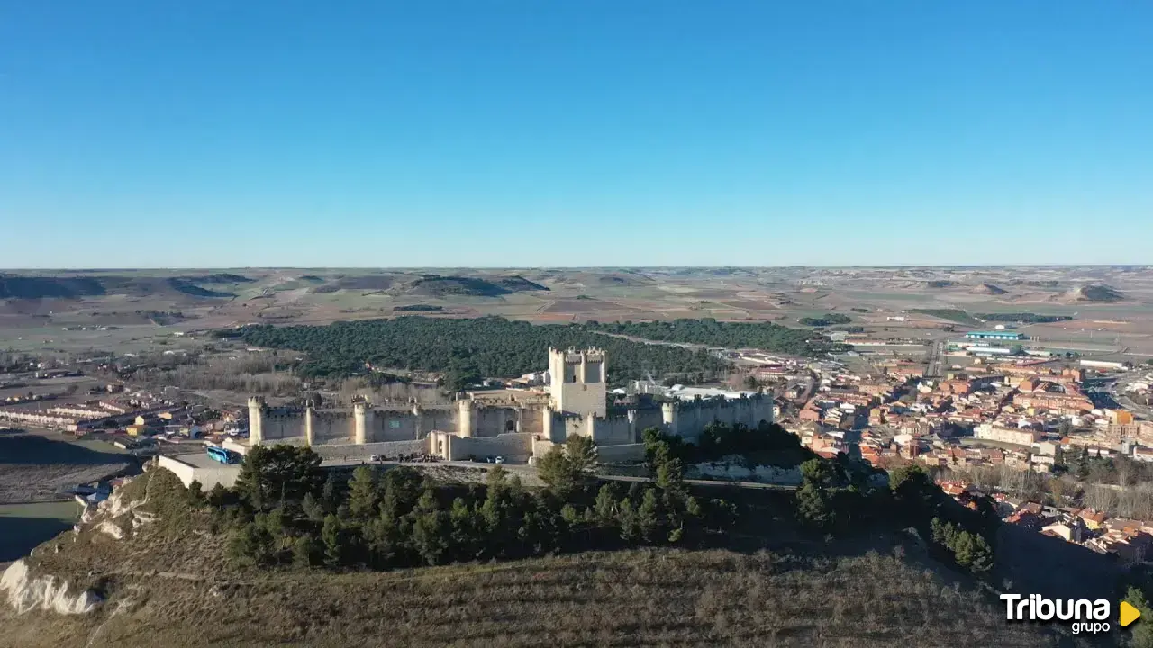 Castillos que hablan (III): Peñafiel, un emblema defensivo convertido en enseña del turismo