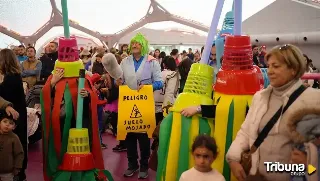 El Carnaval se despide de Valladolid con una espectacular fiesta de disfraces en la Cúpula del Milenio